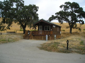 San Benito Camping Resort One-Bedroom Cabin 8